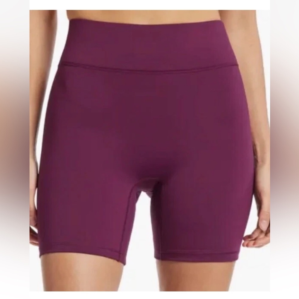 Bandier Center Stage 6” Biker Shorts Pickled Beet